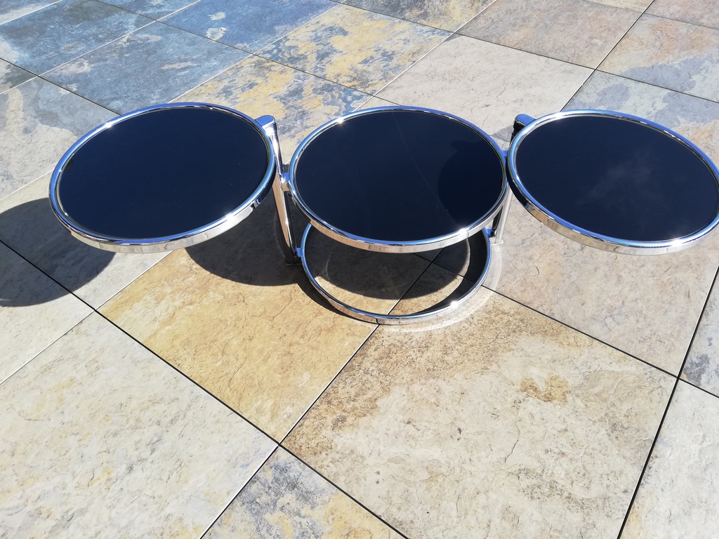 table basse rondes noires et m�tal chrom� repliables 50 Champfromier (01)