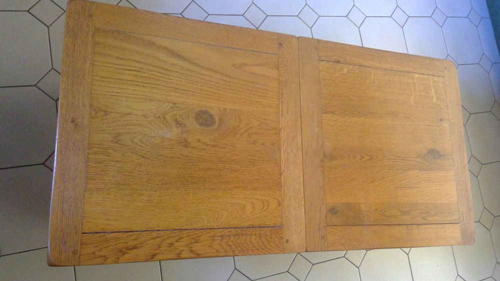 TABLE BASSE SALON 80 Estr�e-Cauchy (62)