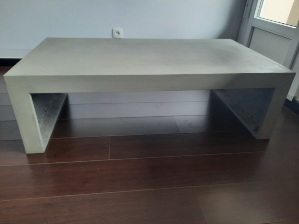 Table basse de salon en b�ton 380 Lyon 3 (69)