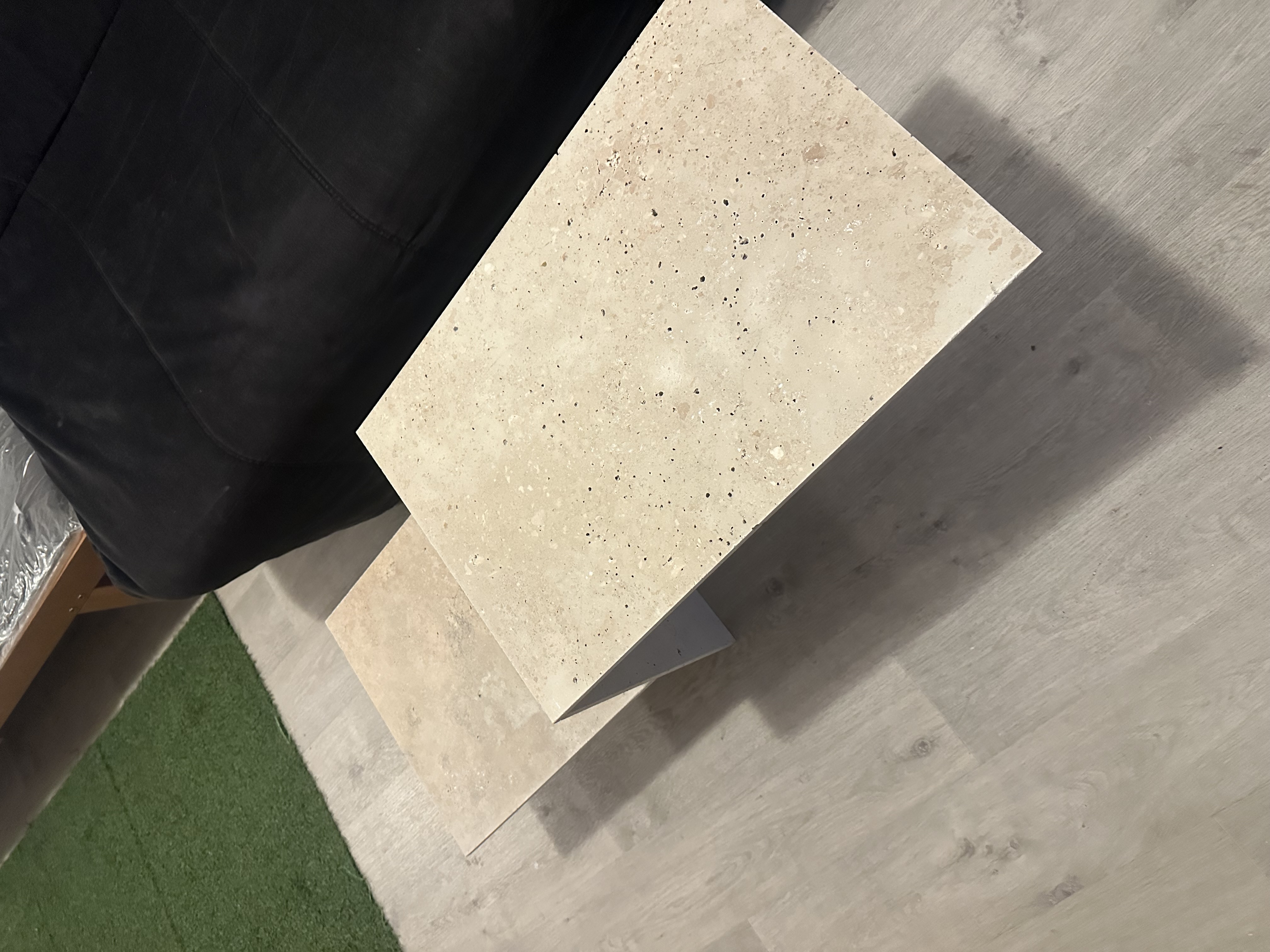 Table basse en travertin 199 Champigny-sur-Marne (94)