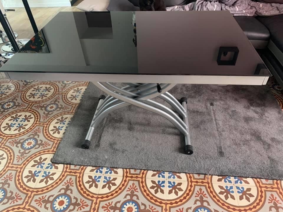 Table basse en verre réglable
