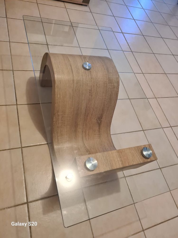 Table basse en verre en tr�s bon �tat 70 Le Robert (97)