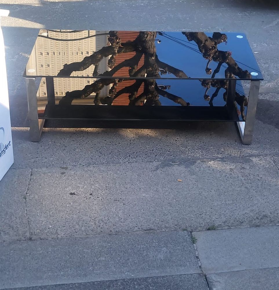 Table basse en verre noir ? 2 �tages ? 127x64x42 cm 65 La Courneuve (93)