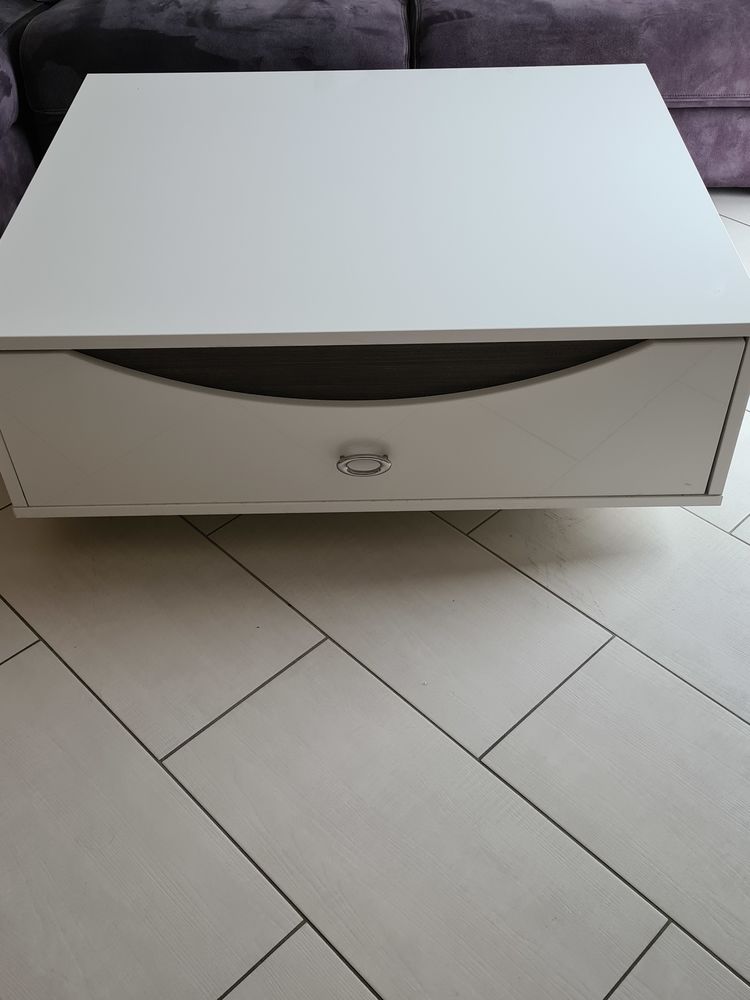 Table basse 0 Amb�rieu-en-Bugey (01)