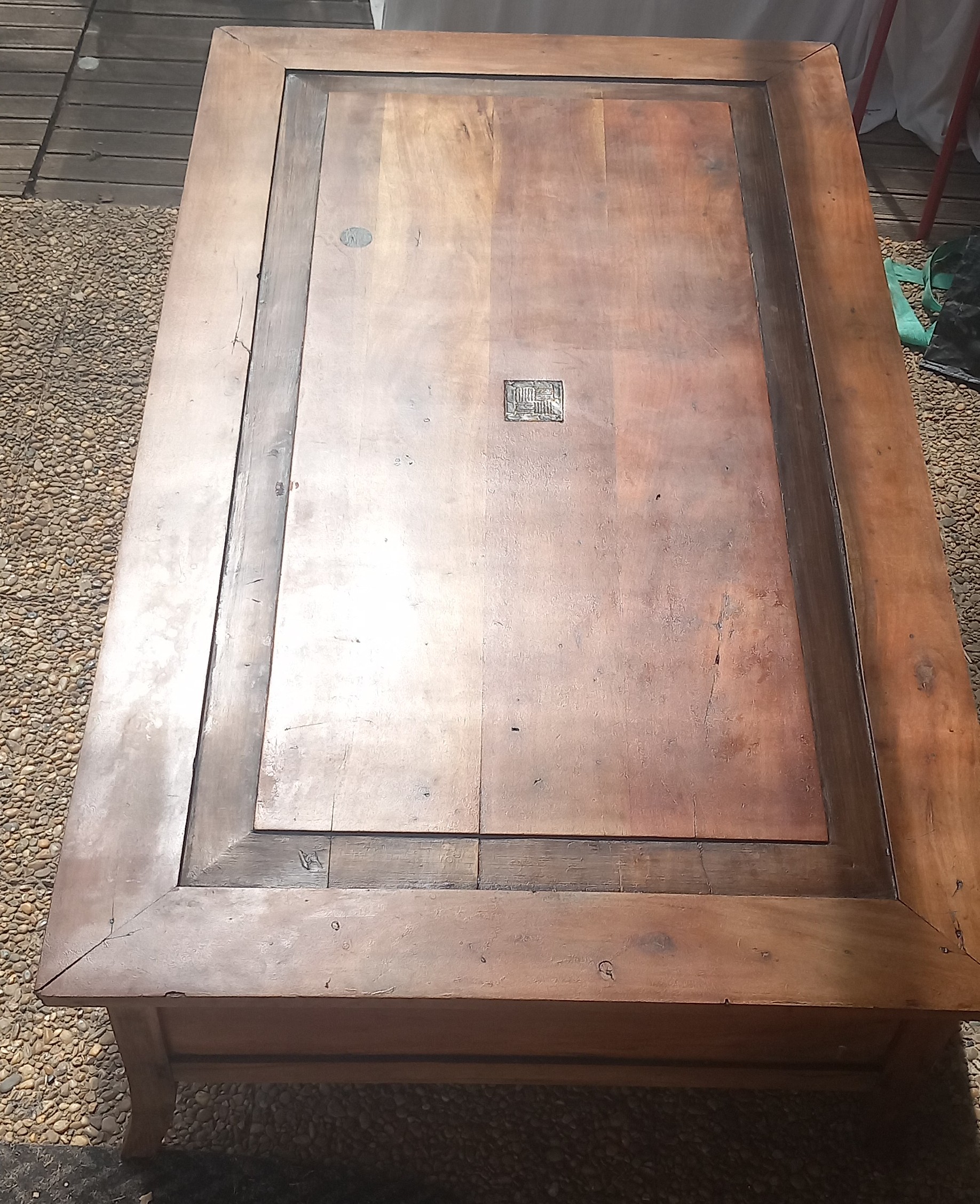 Table basse 125 Nimes (30)