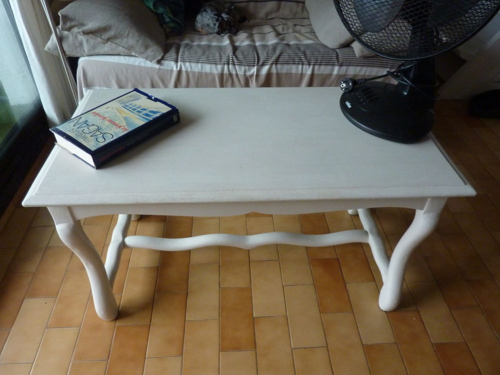 Table basse 15 Port Grimaud (83)