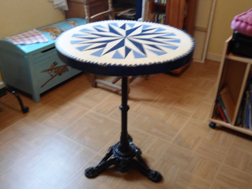 table bistro  120 Montreuil-l'Argill� (27)