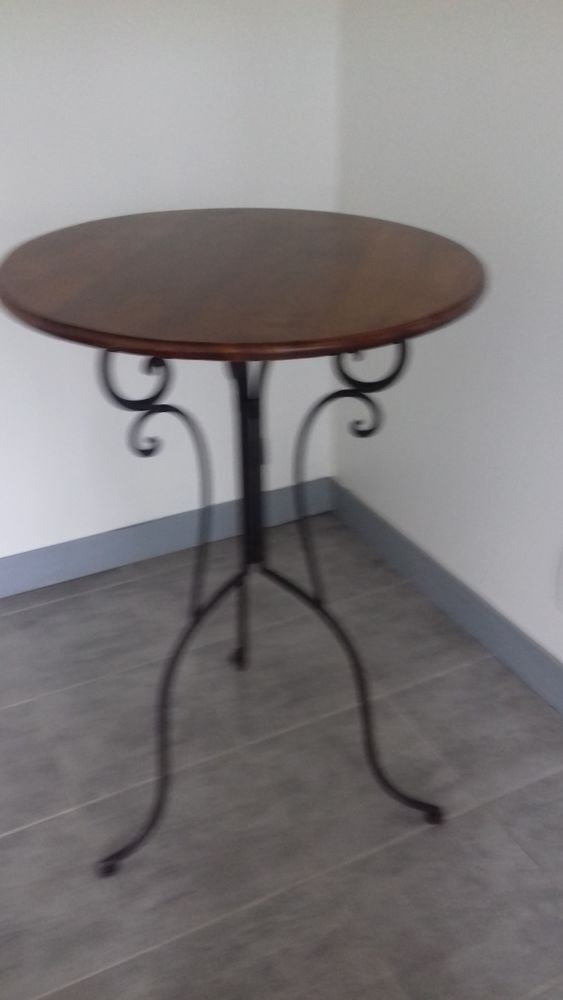 table de bistrot 80 La Fert�-Saint-Aubin (45)