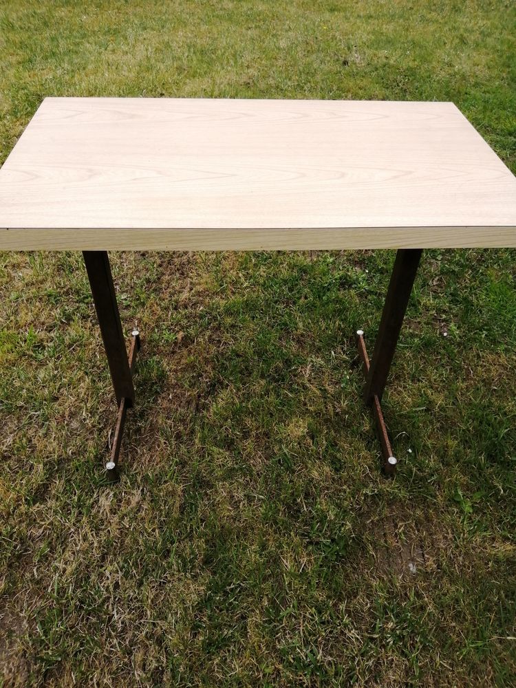 TABLE  DE  BISTROT 50 Ardres (62)