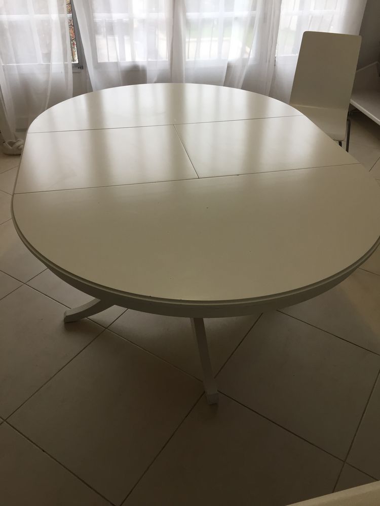 Table blanche extensible IKEA 250 Coubron (93)