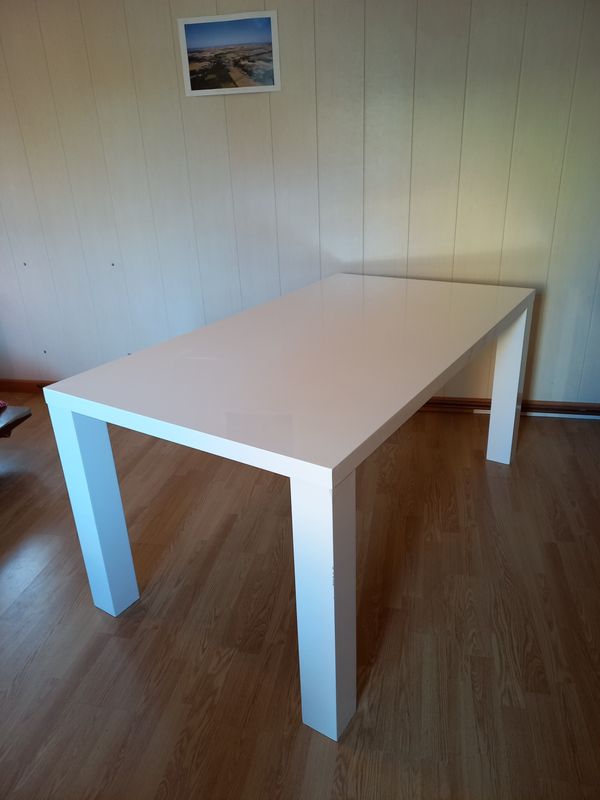 Table blanche Urbana 30 Ch�digny (37)