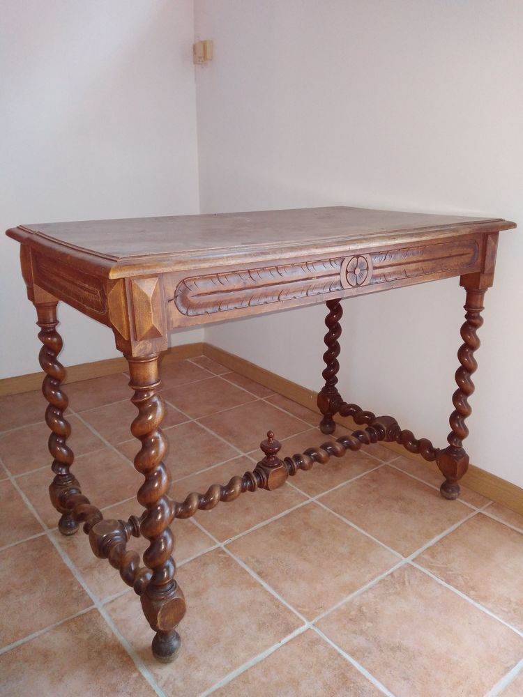 table bois de 100x60 louis XIII en noyer 0 N�mes (30)