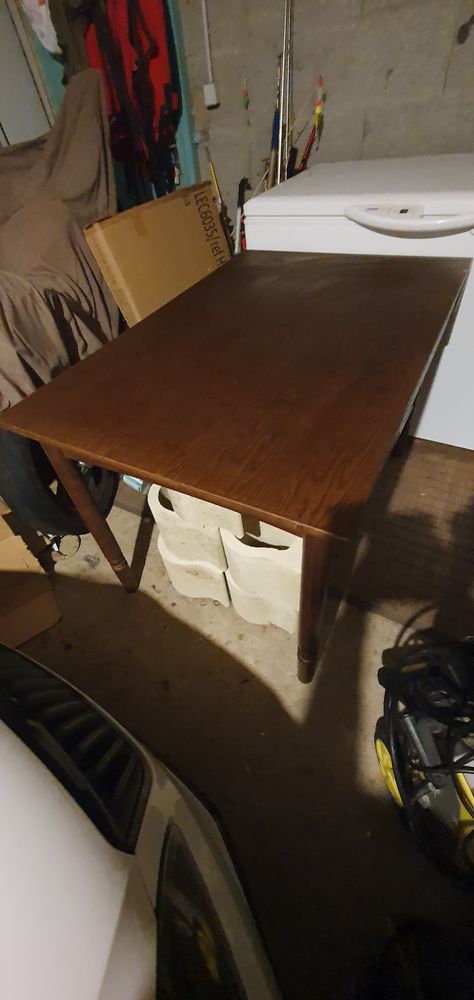 Table en bois avec pieds tourn�s 35 Br�c� (35)