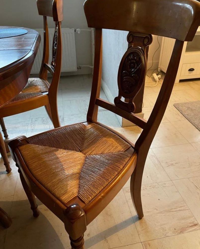 Table en bois massif avec 6 chaises. 120 Auxerre (89)