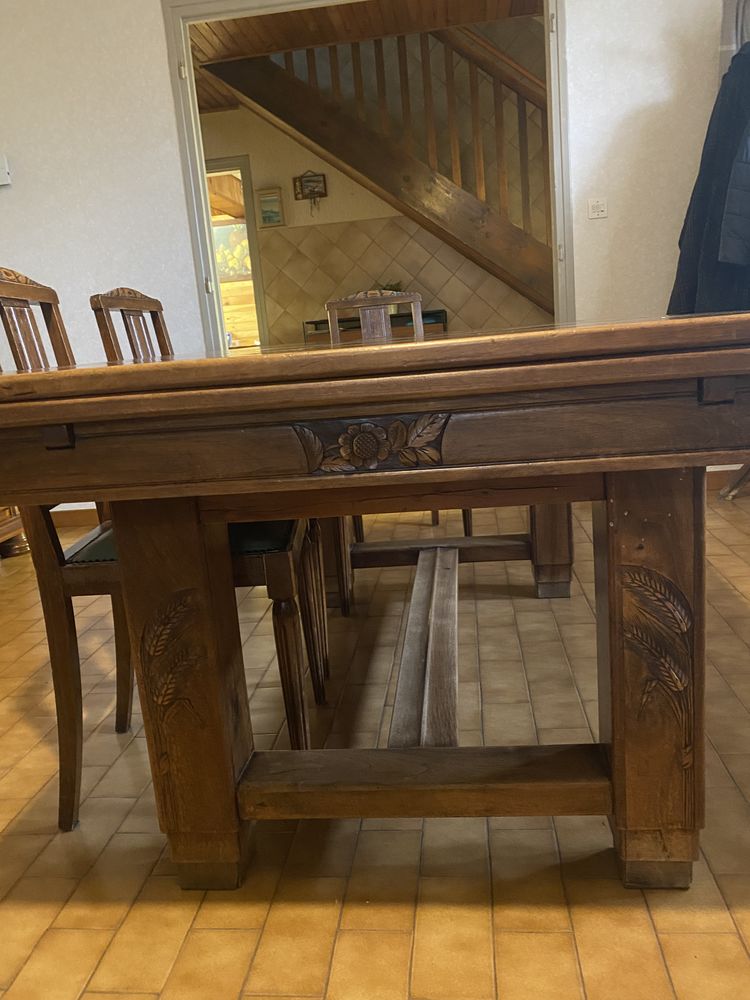 Table en bois de noyer 400 Pont-de-Ch�ruy (38)