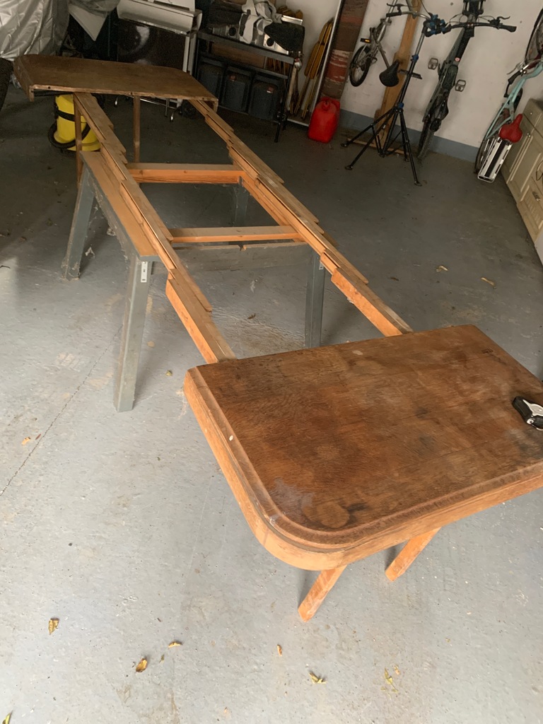 Table bois � restaurer 0 Uzein (64)