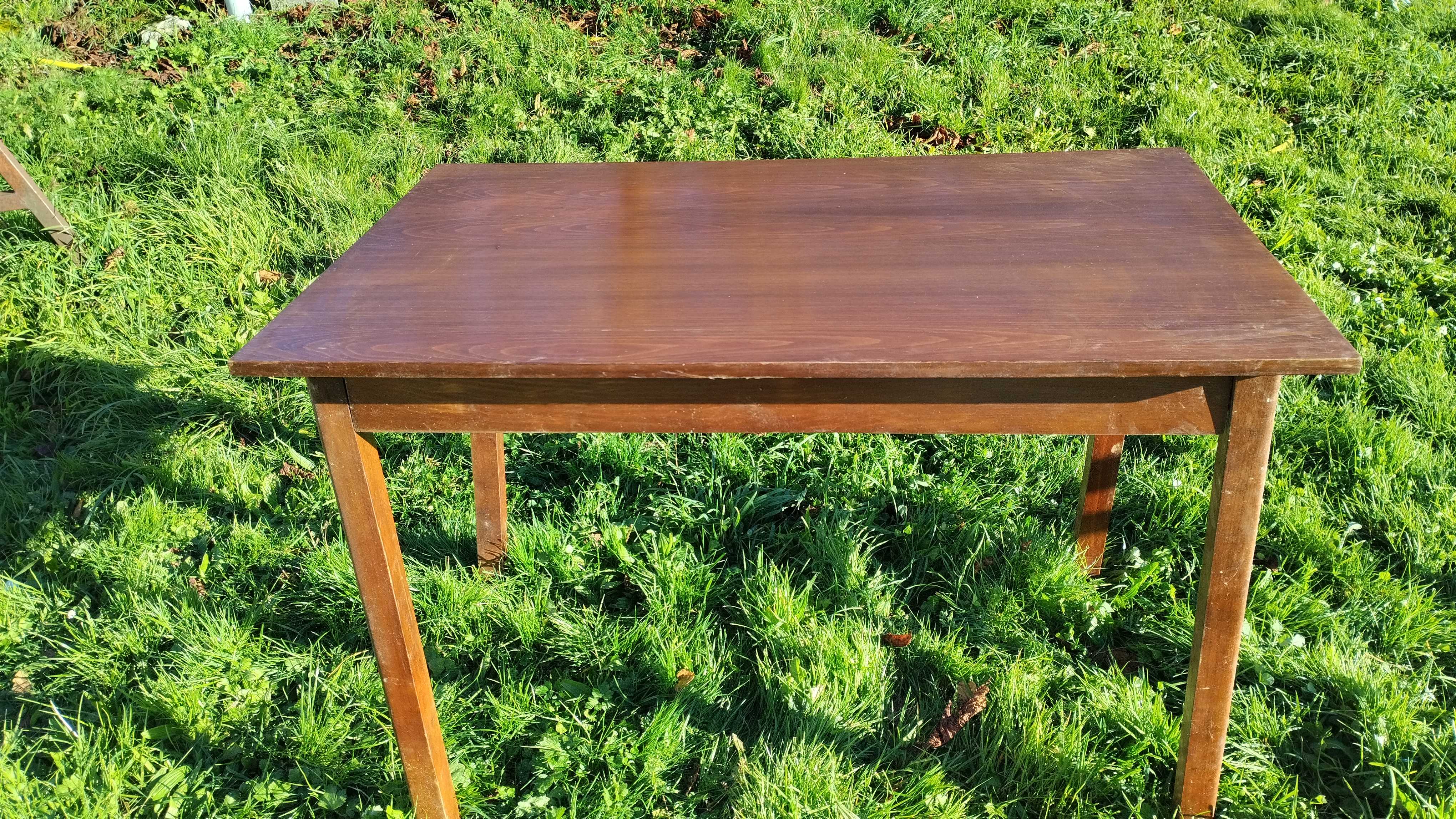 table bois style restos 30 Le Rouget (15)