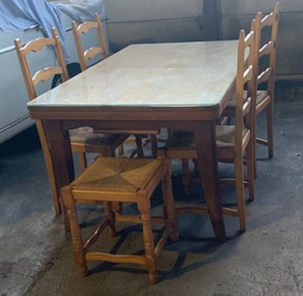 Table en bois 250 Provins (77)