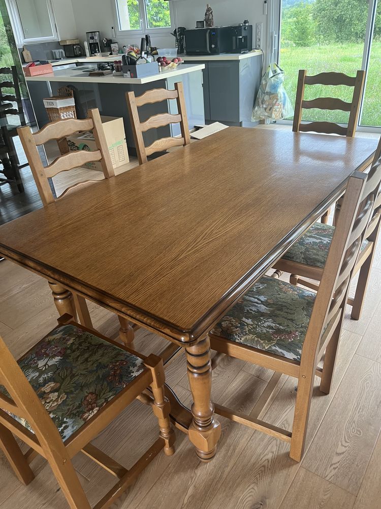 Table  bois 90 cm  x 160 cm 125 Loubieng (64)