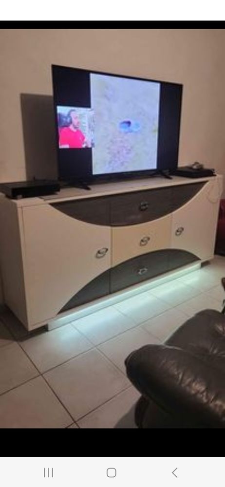 table et buffet led 300 Saint-Yrieix-sur-Charente (16)