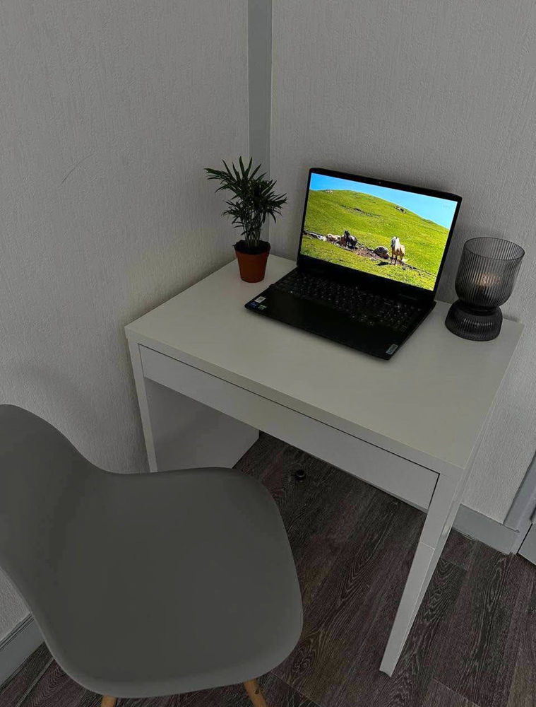 Table de bureau ikea 45 Lourdes (65)