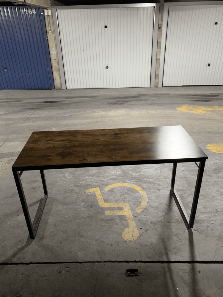 Table de bureau ou poste de travail
0 Saint-Denis (93)