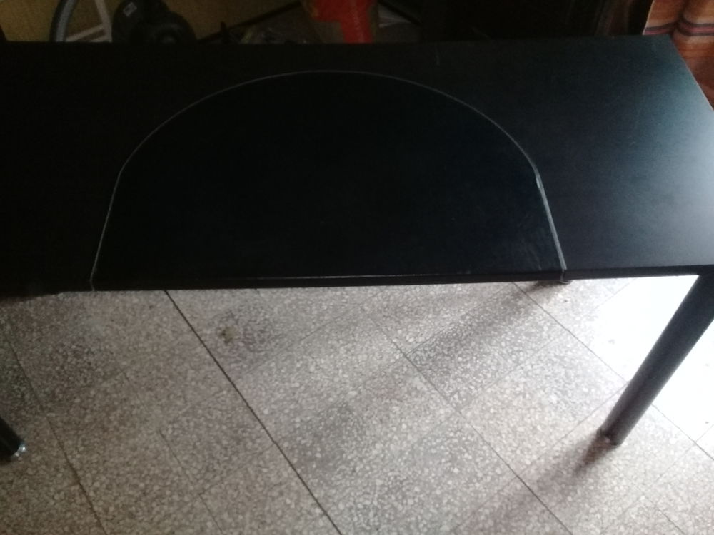 Table bureau 30 Villeveyrac (34)