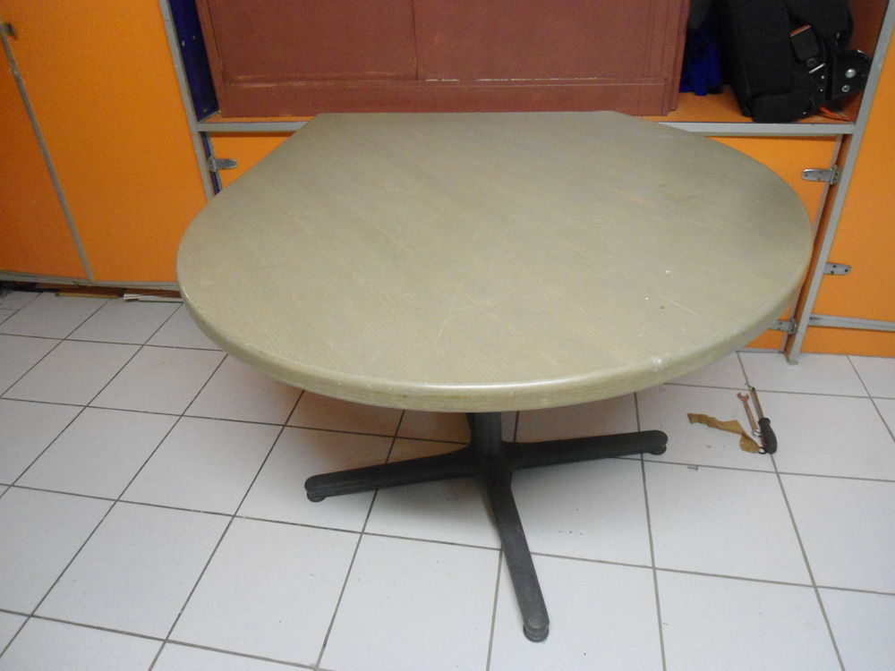 TABLE DE BUREAU 45 La Loupe (28)