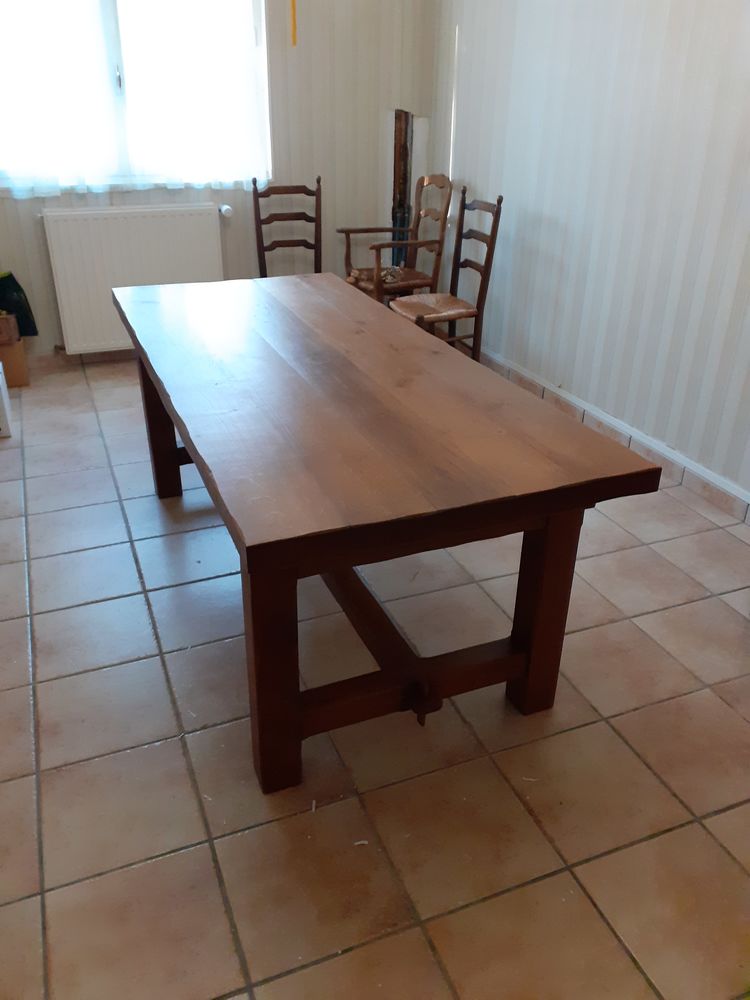 TABLE CAMPAGNARDE CHENE MASSIF 200 Ch�teauroux (36)