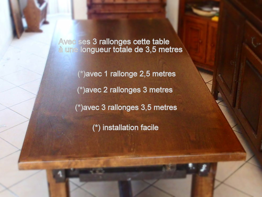 table de campagne pouvant recevoir 3 rallonges 
120 Pessac (33)