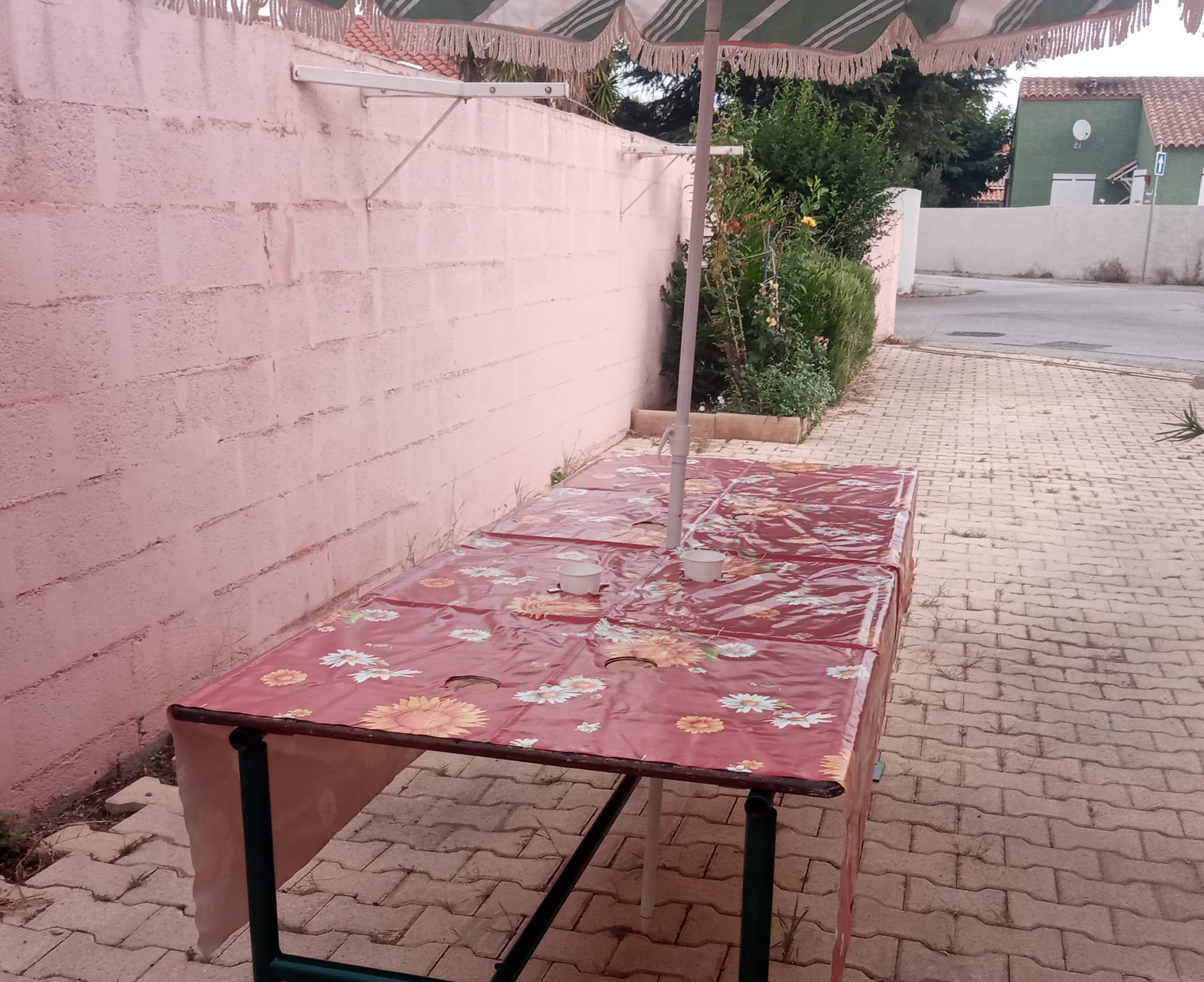 Table de camping - danielle89 100 Le Soler (66)