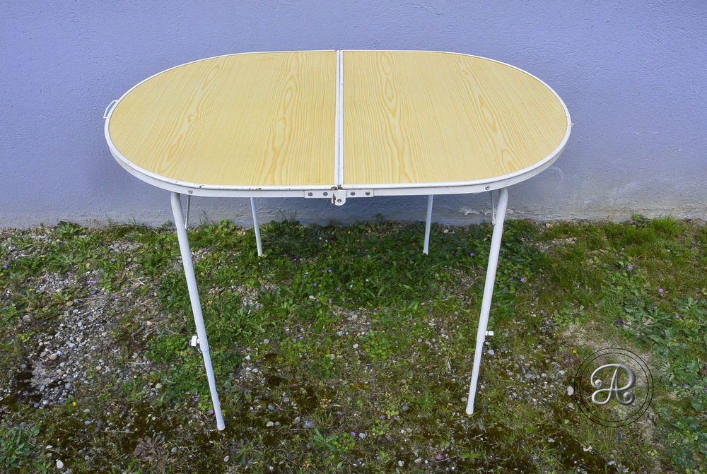 Table camping. 42 Castelnaudary (11)