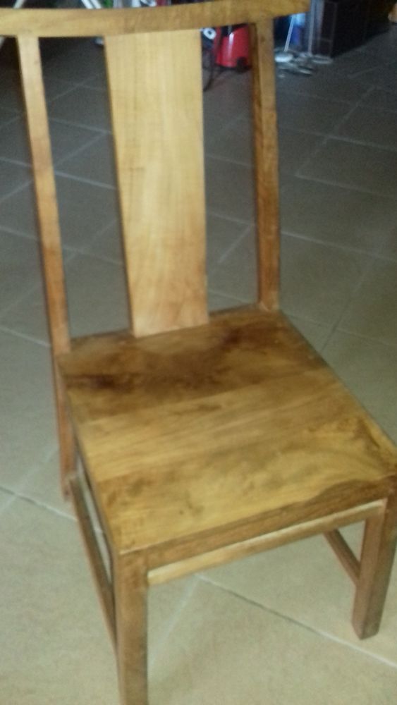 table carr�e en teck + 6 chaises 600 Le Boulou (66)