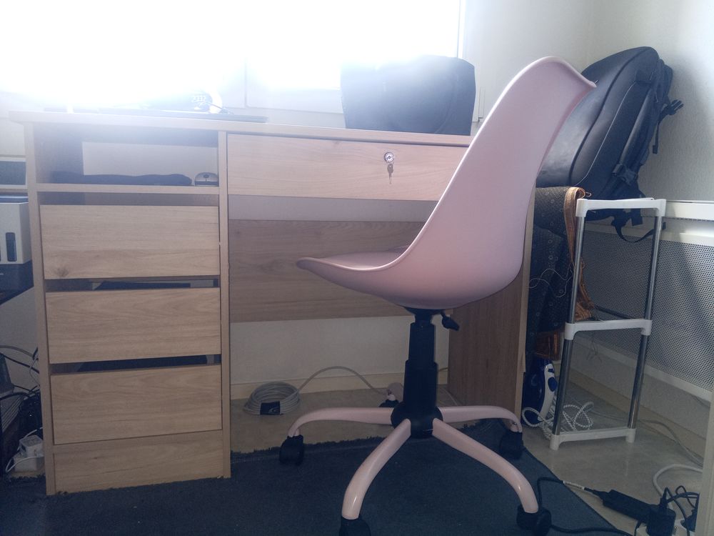 Table et chaise d'�tude 140 Vand�uvre-l�s-Nancy (54)