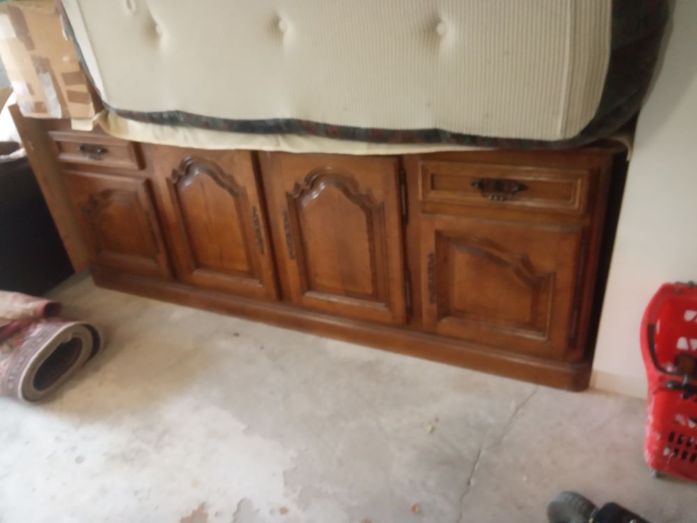 Table et chaise 0 Avignon (84)