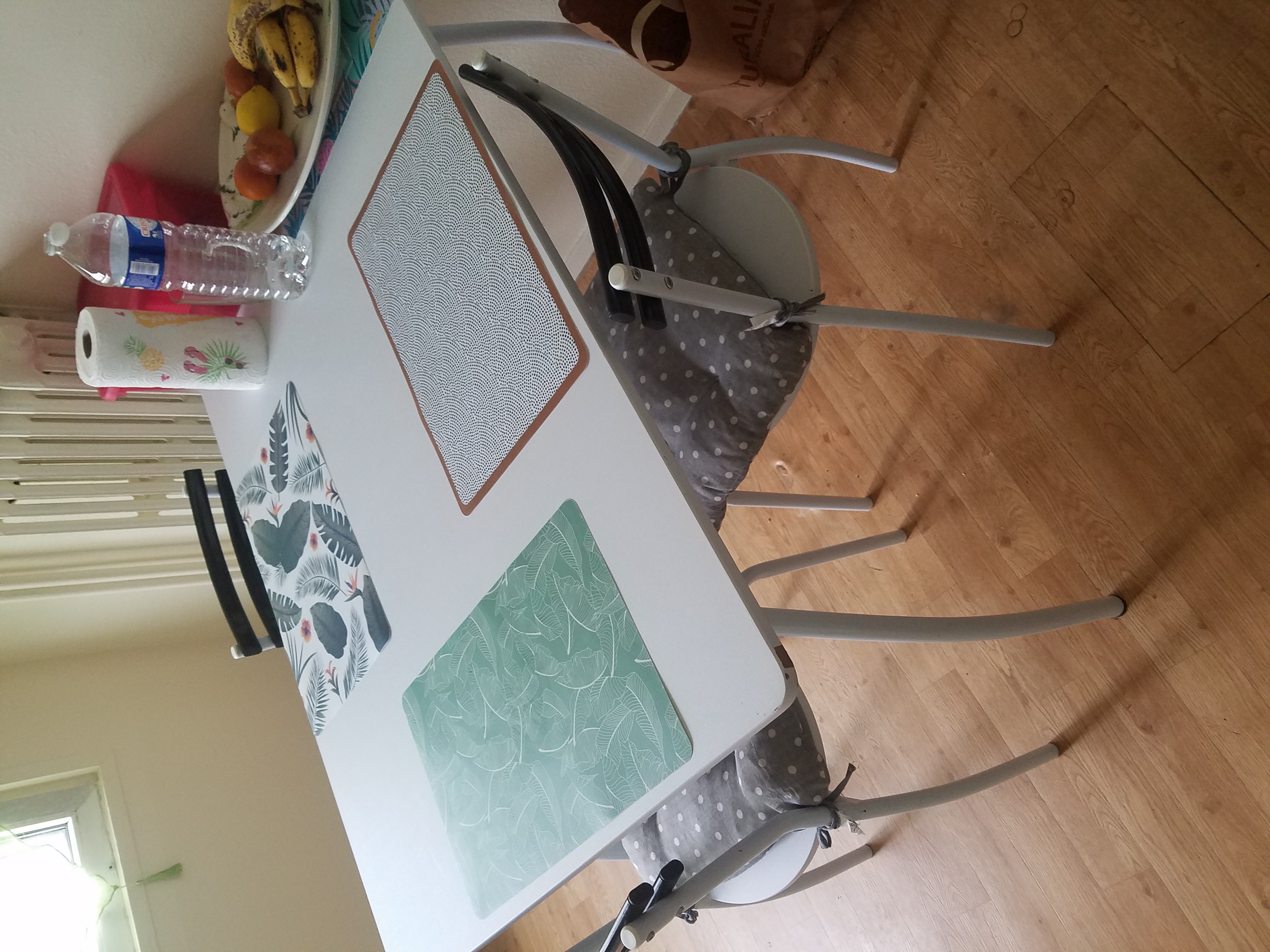Table+4 Chaise 70 Besan�on (25)