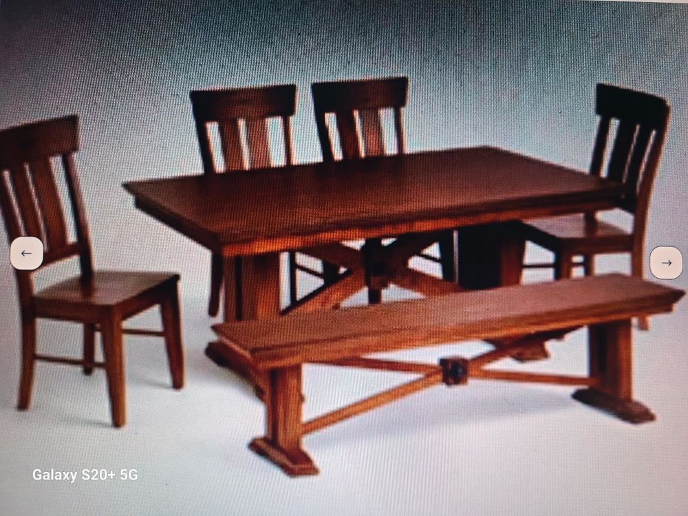 Table et 4 chaises en bois massif 350 Massy (91)