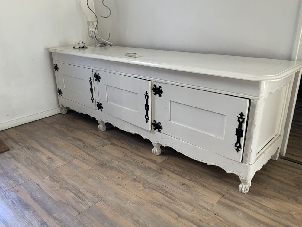 table 4 chaises un canap� tissus un lit.frigoconjelo meuble 500 Sigean (11)