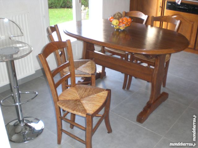Achetez table et 4 chaises occasion, annonce vente à Couëron Achetez table + 4 chaises occasion, annonce vente à Meaux