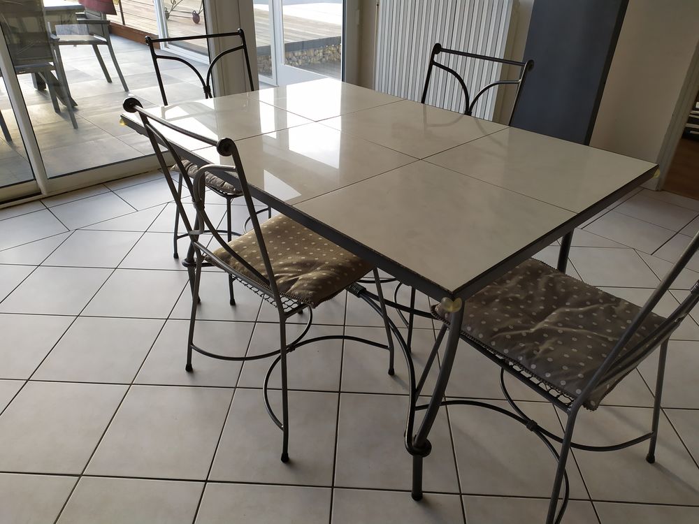 table et 6 chaises de cuisine fer forgé artisanal 800 Saint-Symphorien-de-Lay (42)
