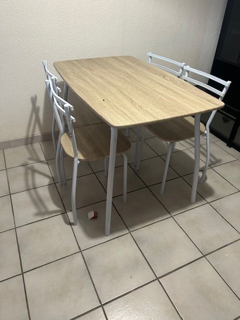 TABLE CHAISES CUISINE 50 Palavas-les-Flots (34)