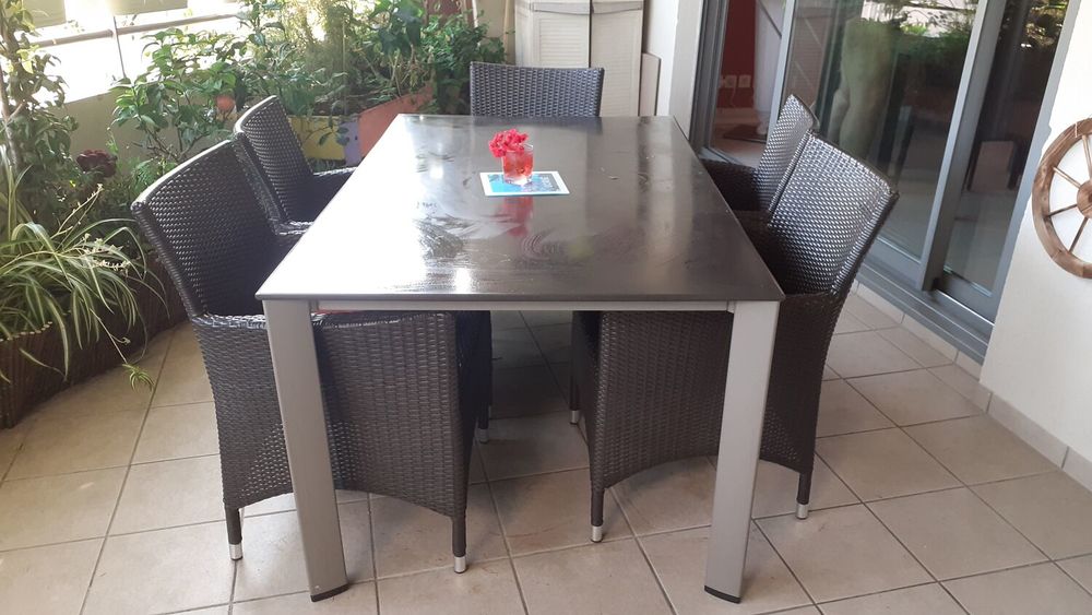 Table et chaises d'ext�rieur 170 La Ciotat (13)