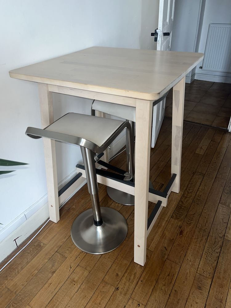 Table et chaises hautes 100 Lyon 3 (69)