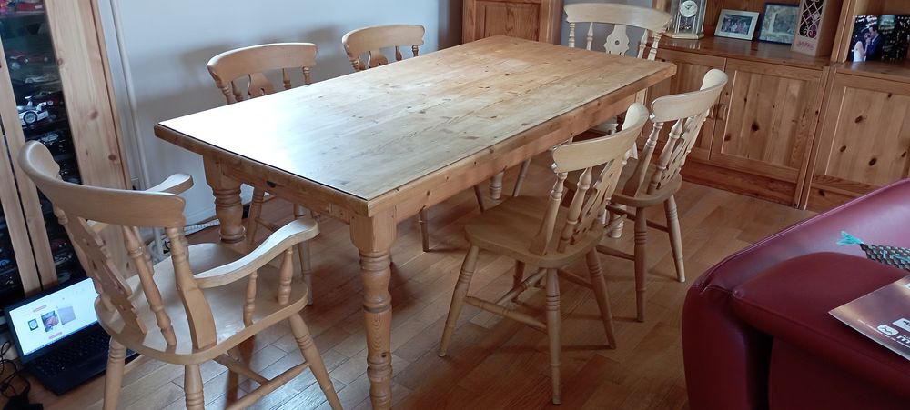 Table et chaises h�tre massif 6/8 personnes 400 Ventabren (13)