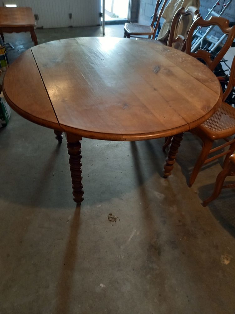 Table et chaises merisier 200 Cholet (49)
