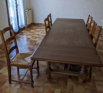 table + 6 chaises paill�es en ch�ne 300 Poisy (74)