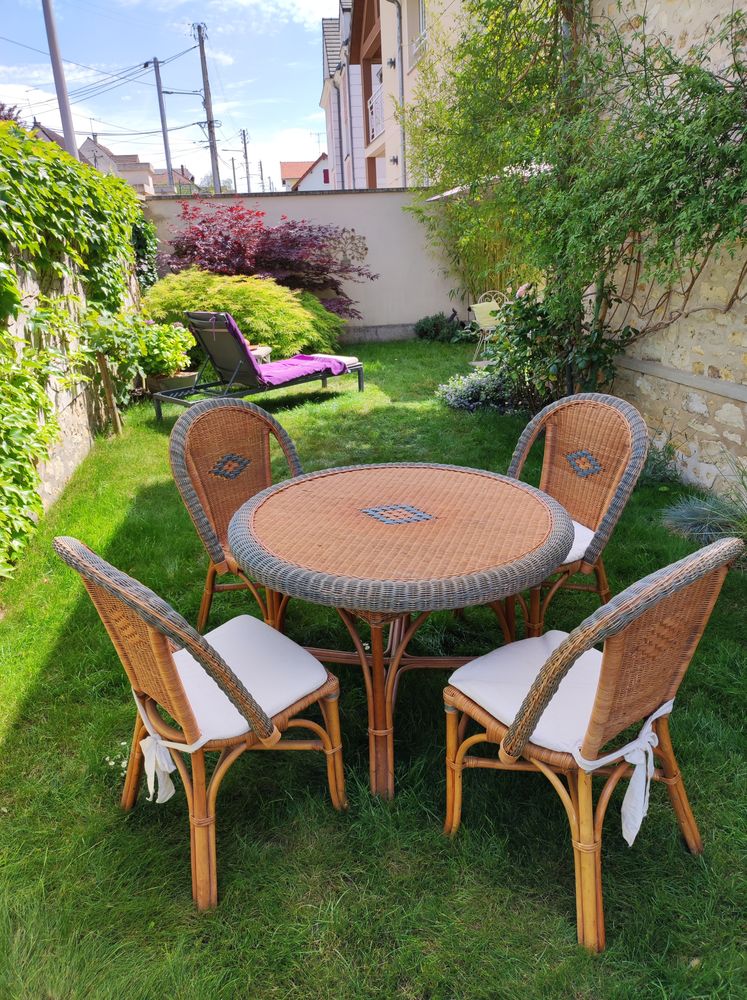 Table et chaises Rotin 150 Lagny-sur-Marne (77)