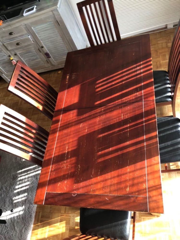 Table et chaises de salle � manger 150 Villeurbanne (69)