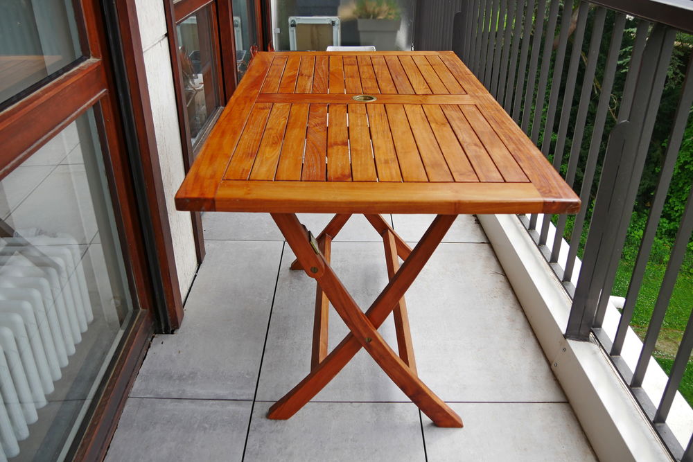 Table et chaises en teck massif 200 Gi�res (38)