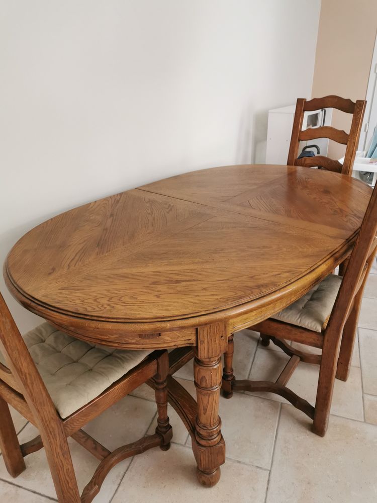Table et chaises en veirtable chêne massif